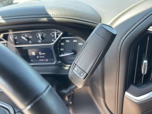 Used 2022 GMC Sierra 1500 AT4 w/ AT4 Premium Package AWD/4WD image 19