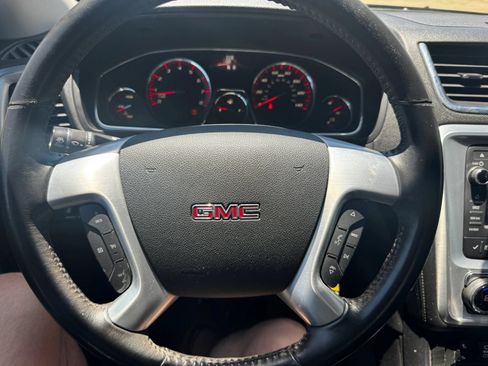 Used 2016 GMC Acadia SLT w/ Premium Edition FWD image 14