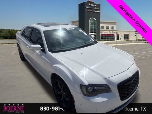Used 2023 Chrysler 300 S RWD image 8