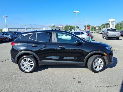 Used 2023 Buick Encore GX Preferred w/ Cold Weather Comfort Package AWD/4WD image 2
