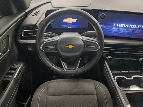 Used 2024 Chevrolet Traverse LT FWD image 14