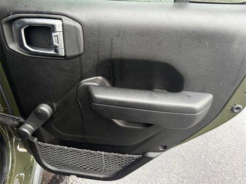 Certified 2023 Jeep Gladiator Sport w/ Trailer Tow Package image 14