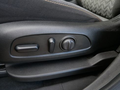 Used 2023 Chevrolet Equinox LT image 22