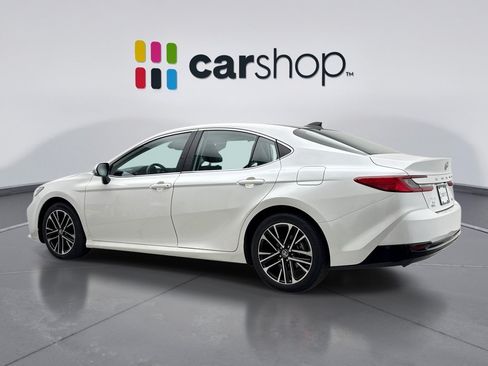 Used 2025 Toyota Camry XLE w/ Premium Package AWD/4WD image 3
