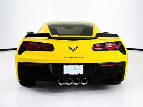 Used 2019 Chevrolet Corvette Stingray Coupe RWD image 7