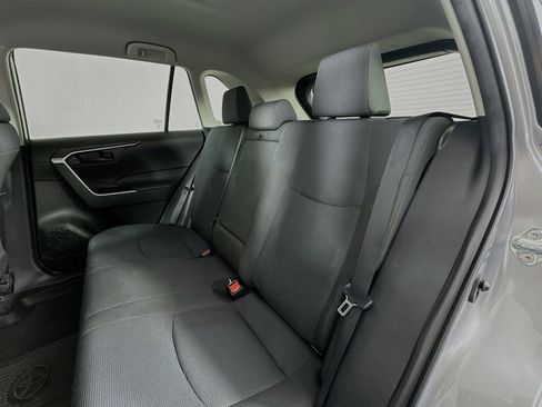 Used 2022 Toyota RAV4 LE image 22