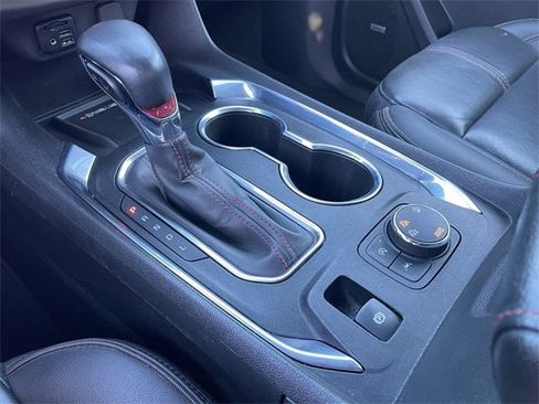 Used 2023 Chevrolet Traverse RS image 21