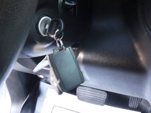 Used 2022 GMC Sierra 3500 Pro w/ Convenience Package image 26