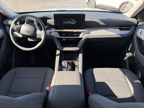 New 2026 Ford Explorer Active image 21