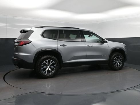 Used 2024 GMC Acadia AT4 w/ Luxury Package AWD/4WD image 8