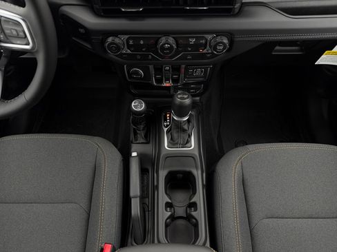 New 2026 Jeep Wrangler Unlimited Sahara AWD/4WD image 21