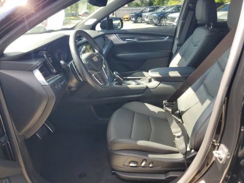 Certified 2023 Cadillac XT5 Sportv w/ Technology Package AWD/4WD image 18