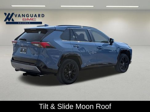 Used 2022 Toyota RAV4 SE w/ Convenience Package AWD/4WD image 7
