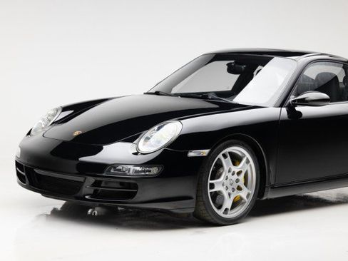 Used 2005 Porsche 911 Carrera S image 37