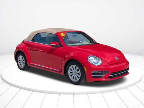 Used 2019 Volkswagen Beetle 2.0T S FWD image 2
