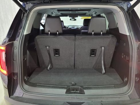 Used 2022 GMC Acadia SLT w/ GMC Pro Grade Package image 66