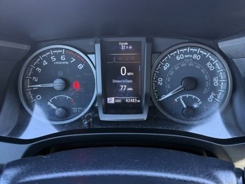 Certified 2021 Toyota Tacoma SR5 image 19