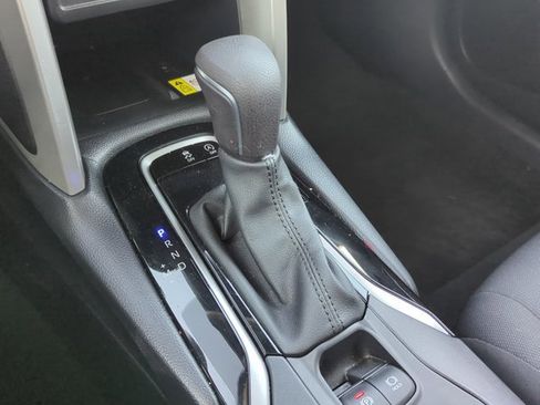 Used 2023 Toyota Corolla Cross LE image 17