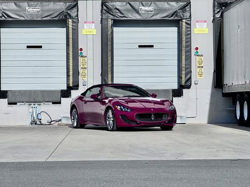 Used 2015 Maserati GranTurismo Sport image 15