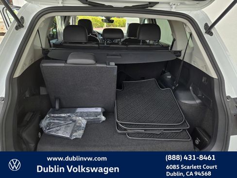 Certified 2023 Volkswagen Tiguan SE FWD image 24