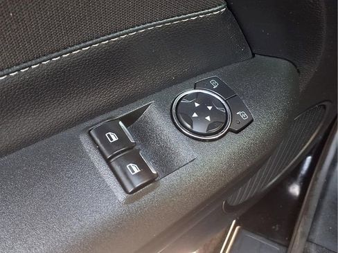 Used 2016 Ford Mustang Coupe w/ Equipment Group 051A RWD image 15