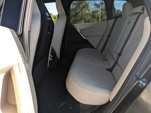 Used 2023 BMW iX xDrive50 image 17