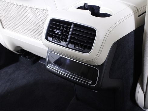 Used 2022 Mercedes-Benz GLS 450 4MATIC image 18