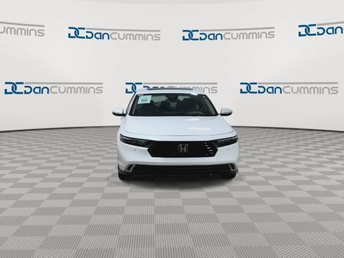 Used 2024 Honda Accord Touring image 4