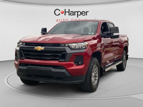 Used 2024 Chevrolet Colorado LT w/ LT Convenience Package II AWD/4WD image 7