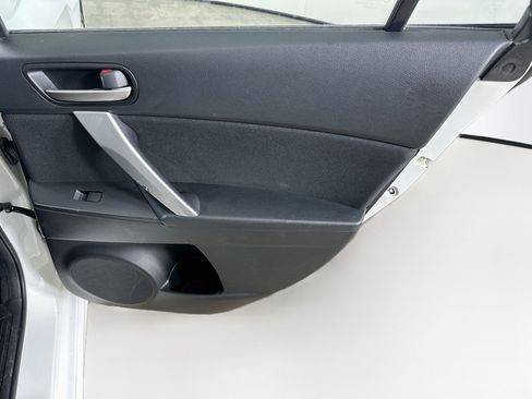 Used 2012 MAZDA MAZDA3 s Touring FWD image 28