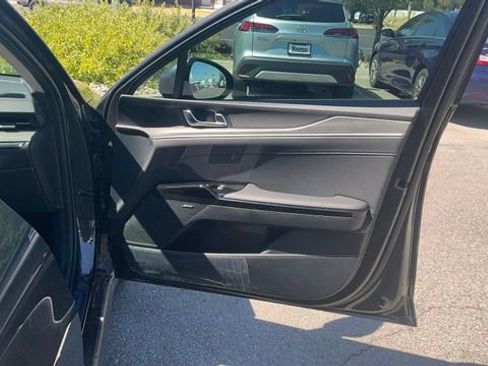 New 2026 Kia K5 EX image 17