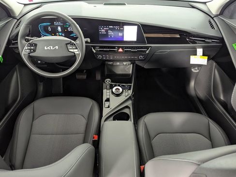 New 2025 Kia Niro EX w/ EX Cold Weather Package image 15