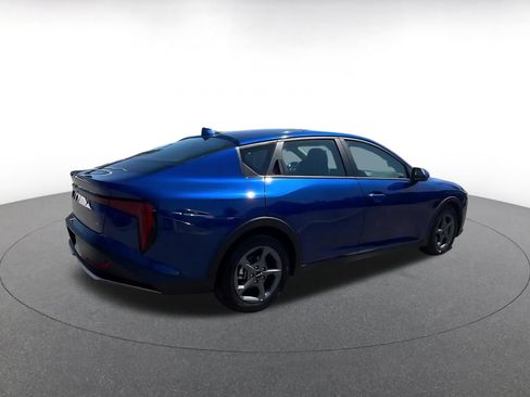 Used 2025 Kia K4 FWD image 14