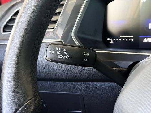Used 2024 Volkswagen Tiguan SE R-Line AWD/4WD image 14