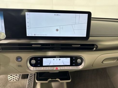 Used 2023 Genesis GV60 Performance image 21