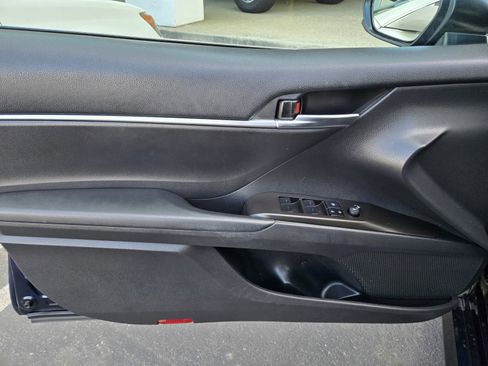 Used 2022 Toyota Camry LE FWD image 16