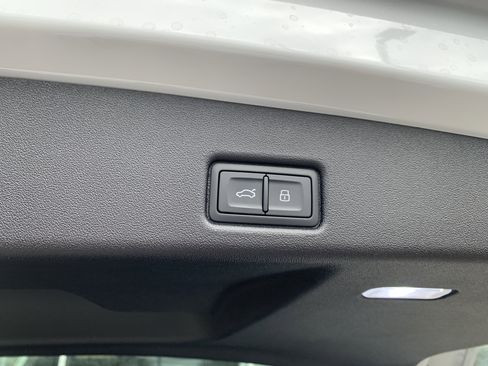 New 2025 Audi SQ5 Premium Plus image 21