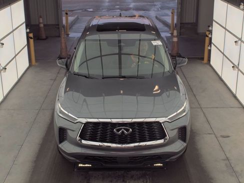 Certified 2025 INFINITI QX60 Pure image 2