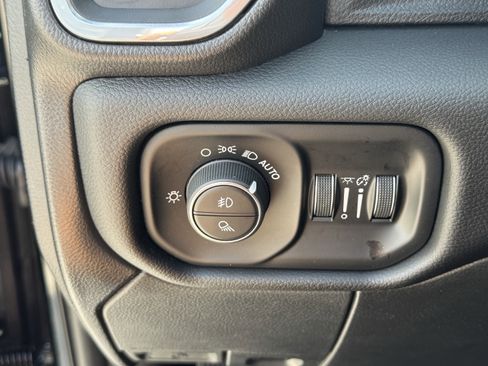 Used 2025 RAM 2500 Laramie image 25