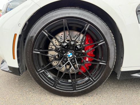 Used 2021 BMW M4 Competition w/ Executive Package RWD image 3