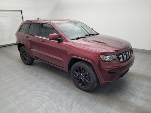Used 2021 Jeep Grand Cherokee Laredo X image 11