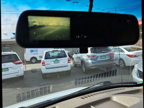 Used 2015 Chevrolet Express 2500 image 21