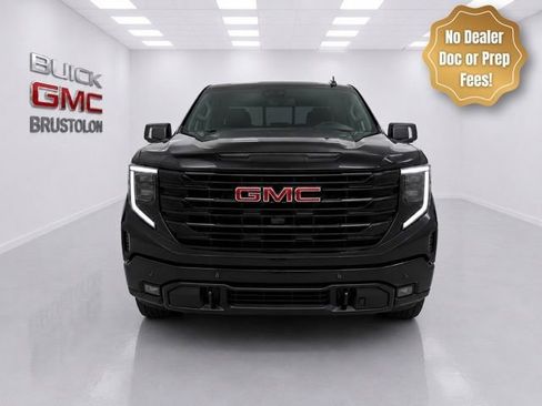 Used 2024 GMC Sierra 1500 Elevation w/ Preferred Package AWD/4WD image 2