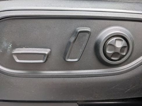 Used 2022 Jeep Grand Cherokee L Overland w/ MOPAR Finishing Package AWD/4WD image 14