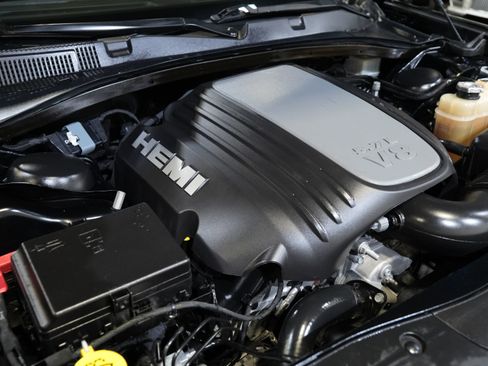 Used 2019 Dodge Charger R/T w/ Blacktop Package image 47