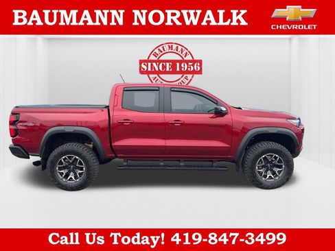 Used 2024 Chevrolet Colorado ZR2 w/ ZR2 Convenience Package III AWD/4WD image 8