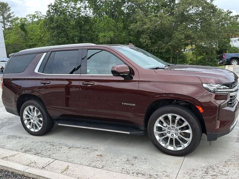 Used 2023 Chevrolet Tahoe LT AWD/4WD image 2
