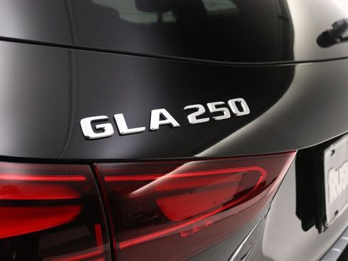 Certified 2025 Mercedes-Benz GLA 250 image 22