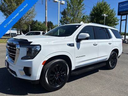 Used 2024 GMC Yukon SLT w/ SLT Luxury Package