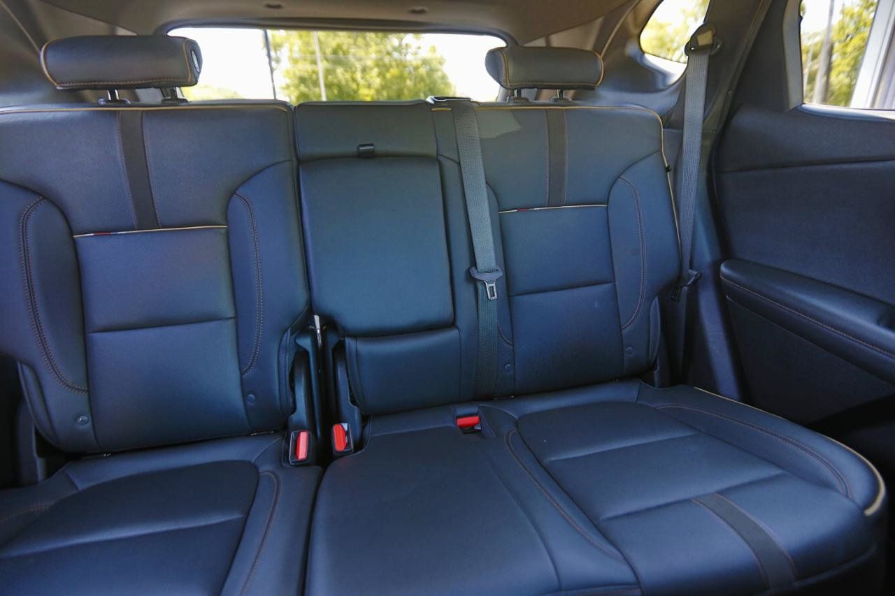 Used 2020 Chevrolet Blazer Premier w/ Driver Confidence II Package AWD/4WD image 15